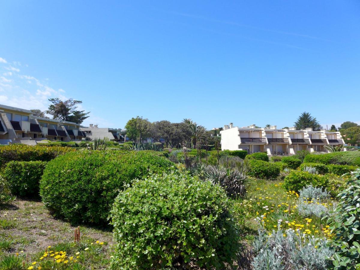 Studio Les Louvans-3 By Interhome Saint Aygulf Bagian luar foto