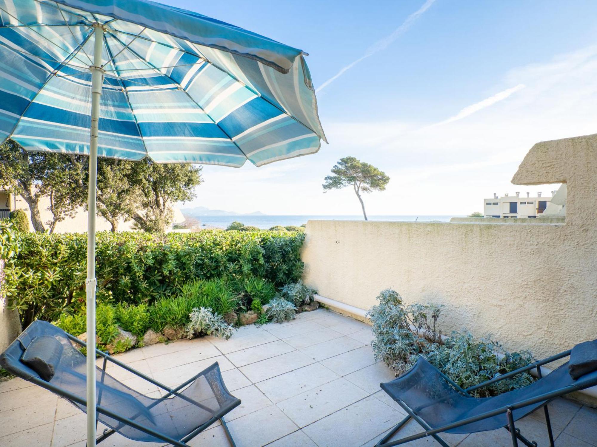 Studio Les Louvans-3 By Interhome Saint Aygulf Bagian luar foto